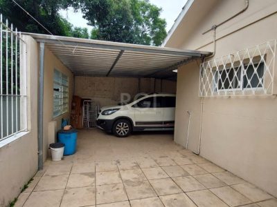 Casa à venda com 184m², 3 quartos, 2 suítes, 4 vagas no bairro Cristal em Porto Alegre - Foto 19