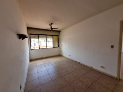 Casa à venda com 180m², 3 quartos, 1 suíte, 3 vagas no bairro Cristal em Porto Alegre - Foto 7