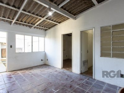 Casa à venda com 250m², 3 quartos, 1 suíte, 7 vagas no bairro Tristeza em Porto Alegre - Foto 32