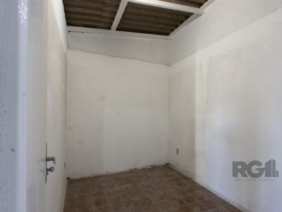 Casa à venda com 250m², 3 quartos, 1 suíte, 7 vagas no bairro Tristeza em Porto Alegre - Foto 33