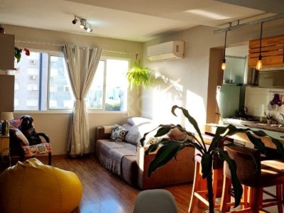 Apartamento à venda com 84m², 3 quartos, 1 suíte, 2 vagas no bairro Santana em Porto Alegre - Foto 3