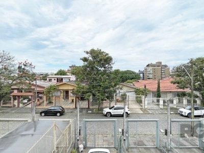 Casa à venda com 129m², 3 quartos, 1 suíte, 1 vaga no bairro Jardim Itu em Porto Alegre - Foto 26