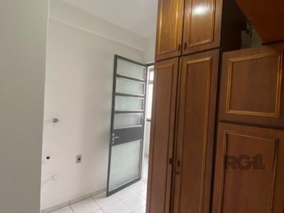 Apartamento à venda com 132m², 4 quartos, 1 suíte, 2 vagas no bairro Independência em Porto Alegre - Foto 25