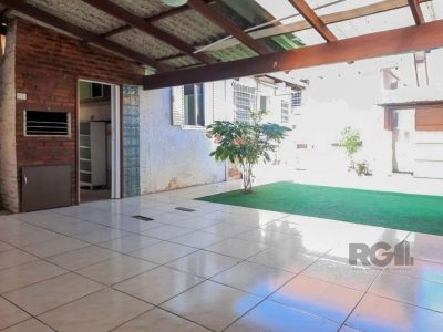 Casa à venda com 119m², 3 quartos, 3 vagas no bairro Passo d'Areia em Porto Alegre - Foto 4