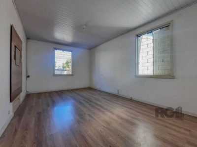 Casa à venda com 119m², 3 quartos, 3 vagas no bairro Passo d'Areia em Porto Alegre - Foto 13