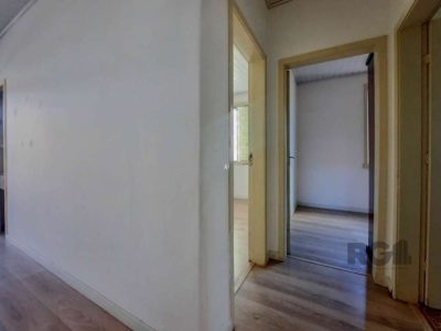 Casa à venda com 119m², 3 quartos, 3 vagas no bairro Passo d'Areia em Porto Alegre - Foto 14