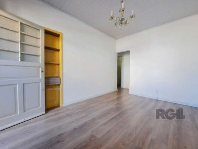 Casa à venda com 119m², 3 quartos, 3 vagas no bairro Passo d'Areia em Porto Alegre - Foto 15