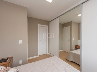 Apartamento à venda com 65m², 3 quartos, 1 suíte, 1 vaga no bairro Petrópolis em Porto Alegre - Foto 15