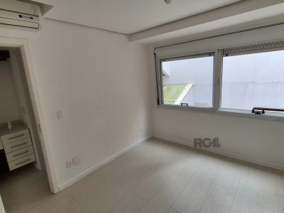 Apartamento à venda com 142m², 2 quartos, 1 suíte, 2 vagas no bairro Bela Vista em Porto Alegre - Foto 9