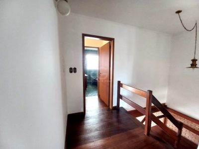 Casa à venda com 224m², 3 quartos, 1 suíte, 3 vagas no bairro Santana em Porto Alegre - Foto 20