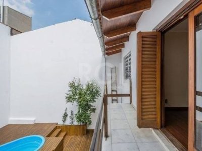 Casa à venda com 224m², 3 quartos, 1 suíte, 3 vagas no bairro Santana em Porto Alegre - Foto 36