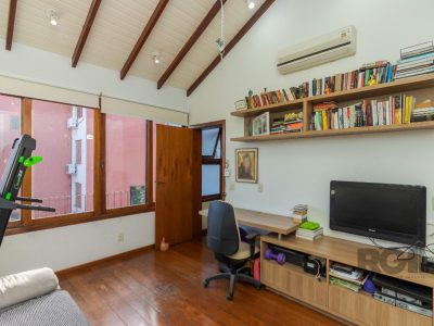 Apartamento à venda com 238m², 4 quartos, 1 suíte, 3 vagas no bairro Rio Branco em Porto Alegre - Foto 28