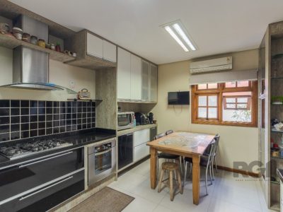 Apartamento à venda com 238m², 4 quartos, 1 suíte, 3 vagas no bairro Rio Branco em Porto Alegre - Foto 45