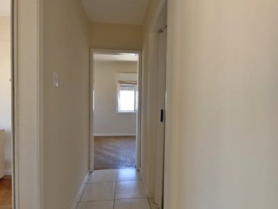 Apartamento à venda com 84m², 2 quartos no bairro Moinhos de Vento em Porto Alegre - Foto 9