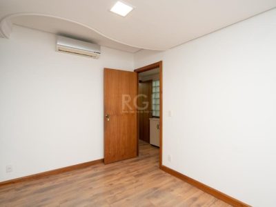 Conjunto/Sala à venda com 161m² no bairro Auxiliadora em Porto Alegre - Foto 12