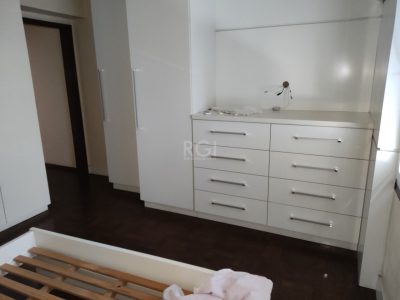 Apartamento à venda com 144m², 3 quartos, 1 suíte no bairro Centro Histórico em Porto Alegre - Foto 31