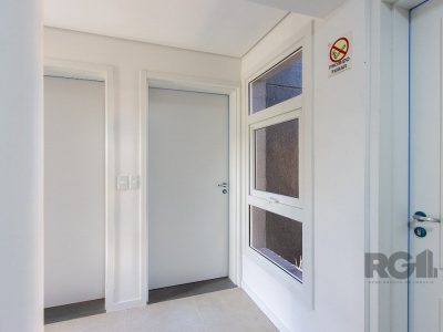 Apartamento à venda com 86m², 2 quartos, 2 suítes, 2 vagas no bairro Tristeza em Porto Alegre - Foto 3