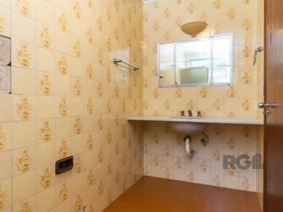 Apartamento à venda com 105m², 3 quartos, 1 suíte, 1 vaga no bairro Auxiliadora em Porto Alegre - Foto 14