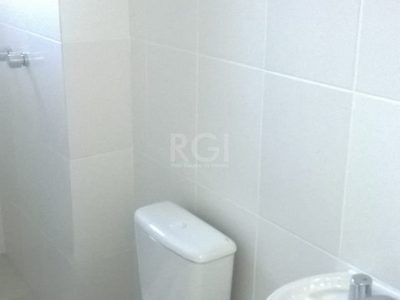 Apartamento à venda com 36m², 1 quarto, 2 vagas no bairro Santo Antônio em Porto Alegre - Foto 4