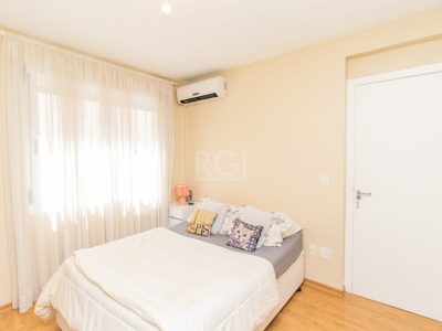 Apartamento à venda com 87m², 3 quartos, 1 suíte, 2 vagas no bairro Bela Vista em Porto Alegre - Foto 8