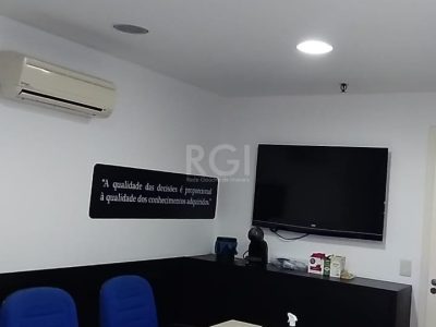 Conjunto/Sala à venda com 80m² no bairro São João em Porto Alegre - Foto 12