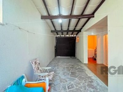 Casa à venda com 154m², 3 quartos, 1 suíte, 3 vagas no bairro Ipanema em Porto Alegre - Foto 37