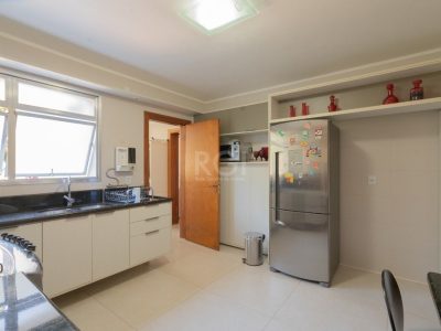 Apartamento à venda com 243m², 4 quartos, 3 suítes, 3 vagas no bairro Mont Serrat em Porto Alegre - Foto 11