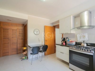 Apartamento à venda com 243m², 4 quartos, 3 suítes, 3 vagas no bairro Mont Serrat em Porto Alegre - Foto 13