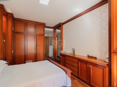 Apartamento à venda com 243m², 4 quartos, 3 suítes, 3 vagas no bairro Mont Serrat em Porto Alegre - Foto 15