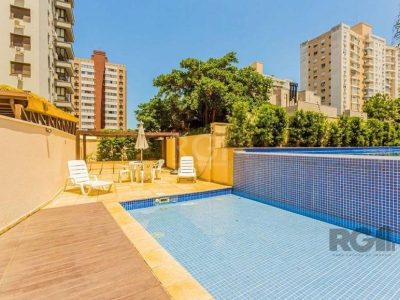 Apartamento à venda com 84m², 3 quartos, 1 suíte, 2 vagas no bairro Passo d'Areia em Porto Alegre - Foto 2