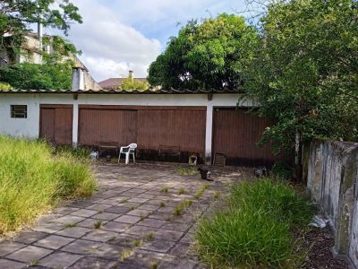 Casa à venda com 305m², 3 quartos, 1 suíte, 4 vagas no bairro Cristal em Porto Alegre - Foto 6