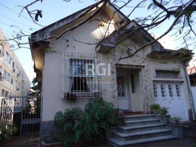 Casa à venda com 160m², 3 quartos, 1 vaga no bairro Higienópolis em Porto Alegre - Foto 3