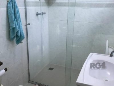 Casa à venda com 144m², 3 quartos, 2 suítes, 1 vaga no bairro Passo d'Areia em Porto Alegre - Foto 10