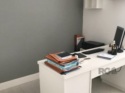 Conjunto/Sala à venda com 48m² no bairro Centro Histórico em Porto Alegre - Foto 17