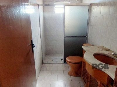 Casa à venda com 112m², 3 quartos, 2 vagas no bairro Cristal em Porto Alegre - Foto 15