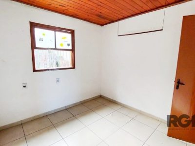 Casa à venda com 112m², 3 quartos, 2 vagas no bairro Cristal em Porto Alegre - Foto 13