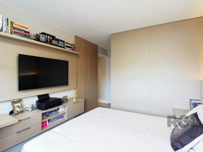 Apartamento à venda com 107m², 3 quartos, 1 suíte, 3 vagas no bairro Menino Deus em Porto Alegre - Foto 32