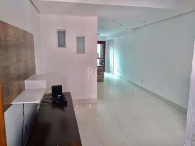 Casa Condominio à venda com 120m², 3 quartos, 2 suítes, 2 vagas no bairro Ipanema em Porto Alegre - Foto 3