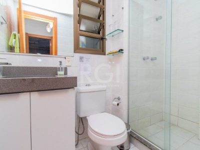 Apartamento à venda com 71m², 2 quartos, 1 suíte, 1 vaga no bairro Passo d'Areia em Porto Alegre - Foto 4