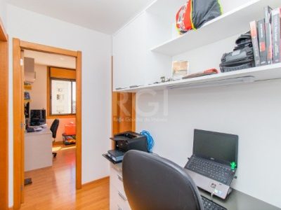 Apartamento à venda com 71m², 2 quartos, 1 suíte, 1 vaga no bairro Passo d'Areia em Porto Alegre - Foto 7