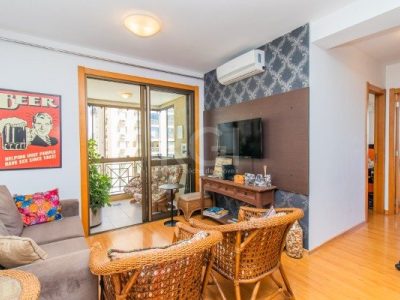 Apartamento à venda com 71m², 2 quartos, 1 suíte, 1 vaga no bairro Passo d'Areia em Porto Alegre - Foto 11