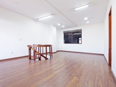 Conjunto/Sala à venda com 90m², 1 vaga no bairro Moinhos de Vento em Porto Alegre - Foto 9