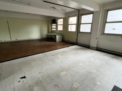 Conjunto/Sala à venda com 342m² no bairro Centro Histórico em Porto Alegre - Foto 41