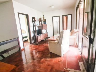 Casa à venda com 320m², 4 quartos, 1 suíte, 5 vagas no bairro Cristo Redentor em Porto Alegre - Foto 7