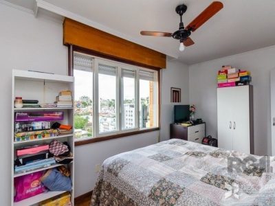 Apartamento à venda com 75m², 3 quartos, 1 vaga no bairro Petrópolis em Porto Alegre - Foto 11