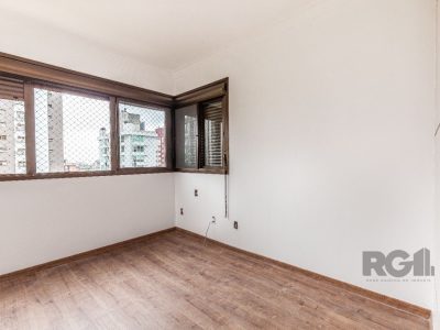 Apartamento à venda com 83m², 2 quartos, 2 suítes, 2 vagas no bairro Auxiliadora em Porto Alegre - Foto 8