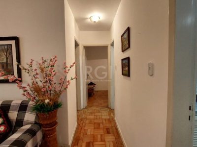 Apartamento à venda com 52m², 2 quartos no bairro Medianeira em Porto Alegre - Foto 5