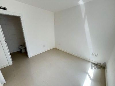 Apartamento à venda com 300m², 6 quartos, 5 suítes, 4 vagas no bairro Centro em Capão da Canoa - Foto 4