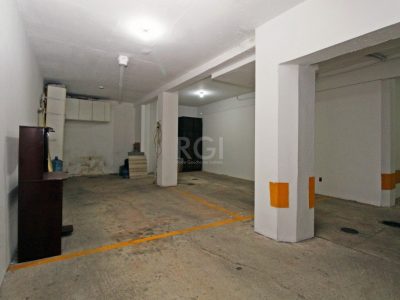 Apartamento à venda com 126m², 3 quartos, 1 suíte, 1 vaga no bairro Petrópolis em Porto Alegre - Foto 27