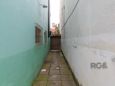 Casa à venda com 150m², 2 quartos, 2 suítes, 2 vagas no bairro Santana em Porto Alegre - Foto 31